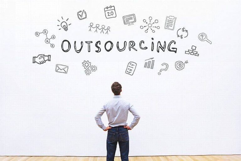 Mastering Effective Communication in Outsourced Projects: A Path to Success