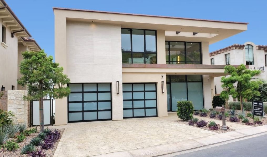 Opening the Door to Luxury High-Quality Garage Doors for Discerning Homeowners